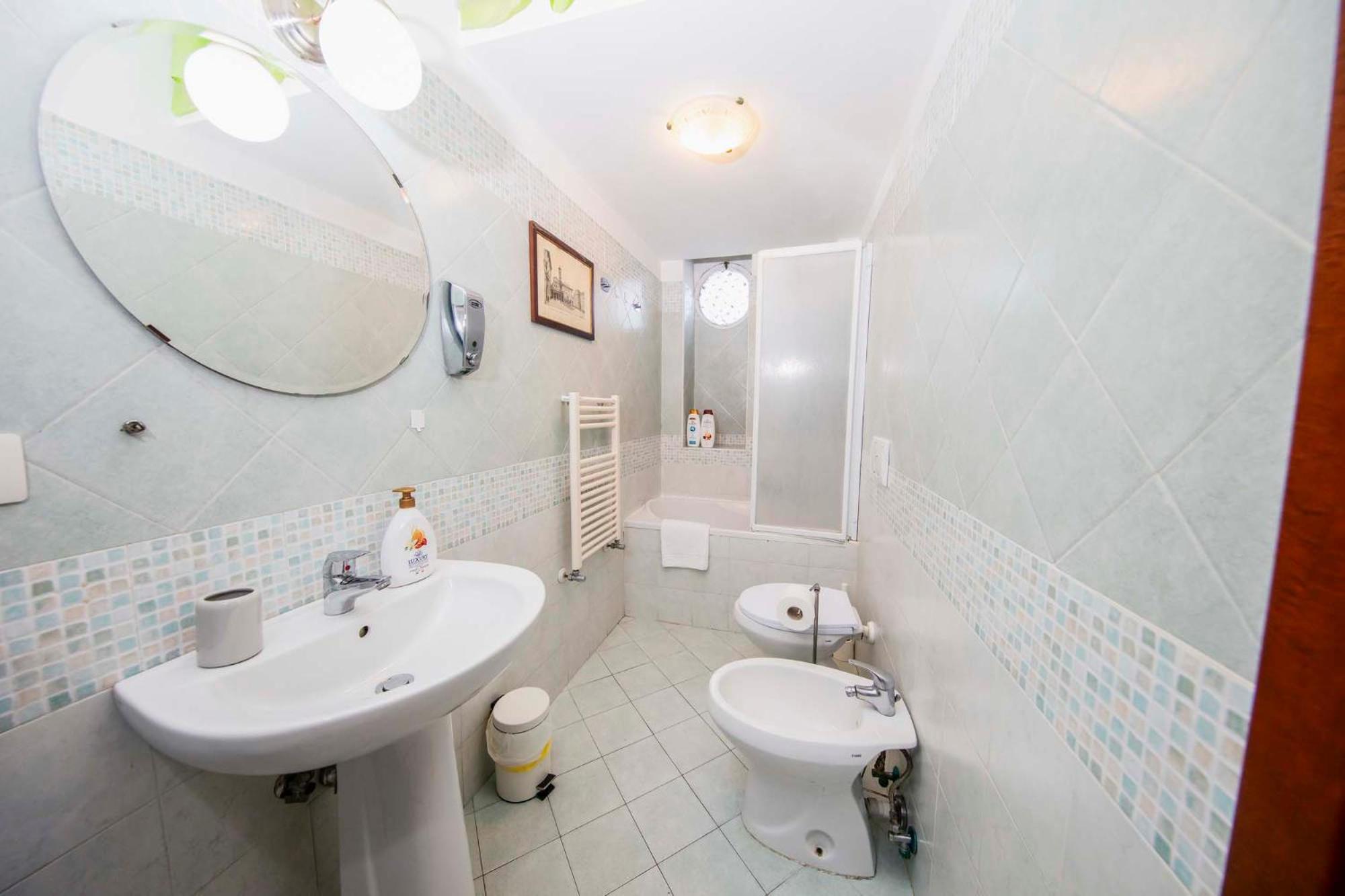 Azzurra Apartment *